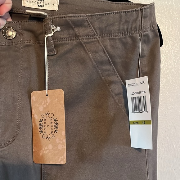 Pants - Picture 3 of 5